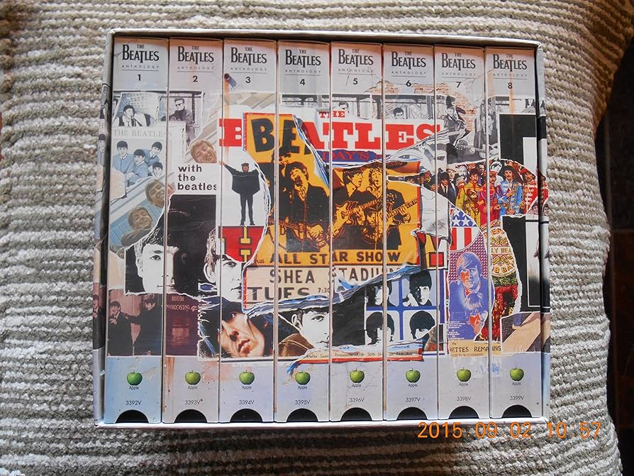 その他 The Beatles ?? Anthology Box (8 VHS) Amazon.co.jp: The Beatles Anthology Box Set, 8 VHS tapes : DVD